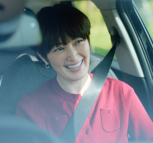 みんなの新しい毎日が、走りだしてる。夏も冬も、これ一本。次世代オールシーズンタイヤ